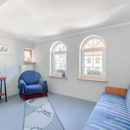 U Ewy! Goscinne Z Darmowym Parkingiem! Duze Ogrodzone Podworko! Centrum Ustki! Blisko Plazy! ウストカ