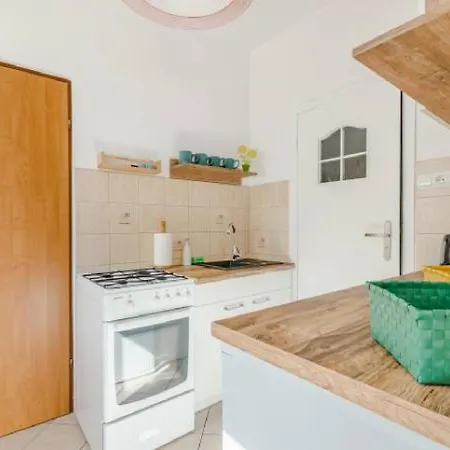 ホームステイ U Ewy! Goscinne Z Darmowym Parkingiem! Duze Ogrodzone Podworko! Centrum Ustki! Blisko Plazy! *